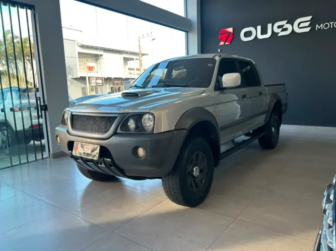 Mitsubishi L200 GLS 2.5 4X4 CD Diesel 2005
