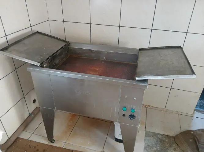 Fritadeira Elétrica 95 Litros Industrial Multifritas Inox Água e Óleo