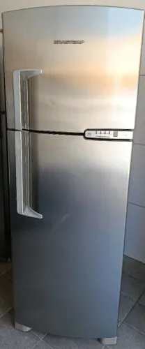 Geladeira Brastemp Clean Frost Free em Inox espaçosa com Garantia