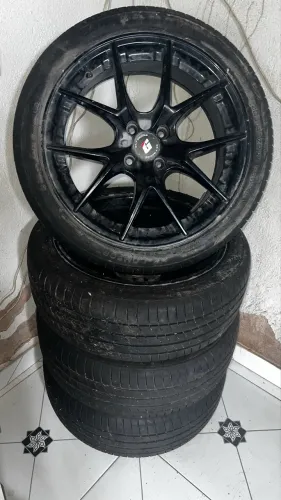 Jogo de Rodas GT7 Racing Aro 17 + Pneus 235/40 R17