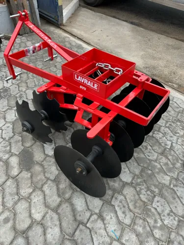 Grade Aradora Lavrale - trator