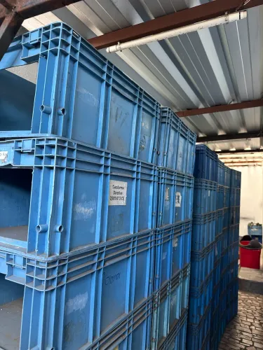 Caixas Empilháveis de Plástico 58Cx39Px28A para estoque