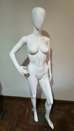 Manequim de fibra