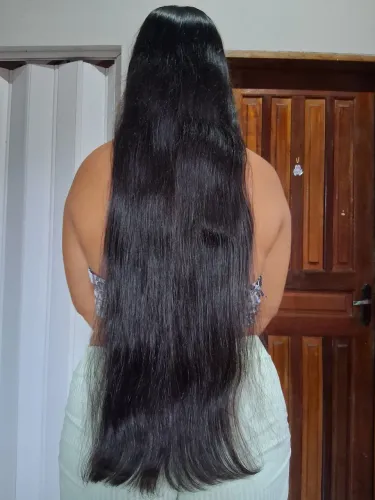 Cabelo natural +70-80- cm , sem química.