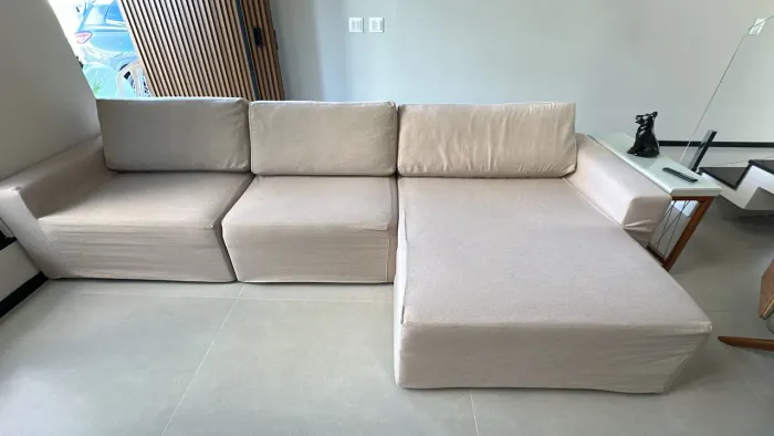 Sofá com chão de