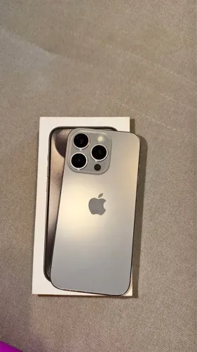 Vendo iPhone 15 Pro 256 GB - Excelente estado