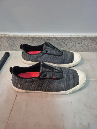 Tênis Reserva Simples tamanho 42