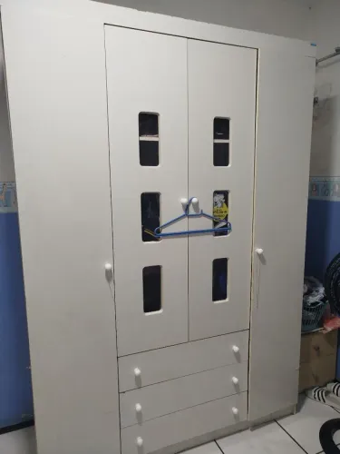 Guarda roupa solteiro 