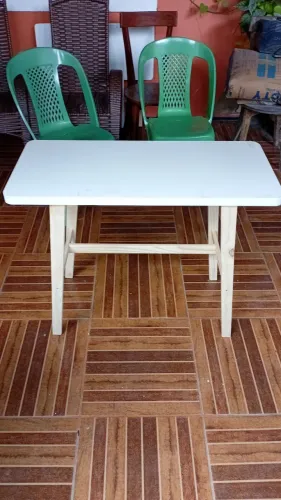 Mesa de Estudo Compacta
