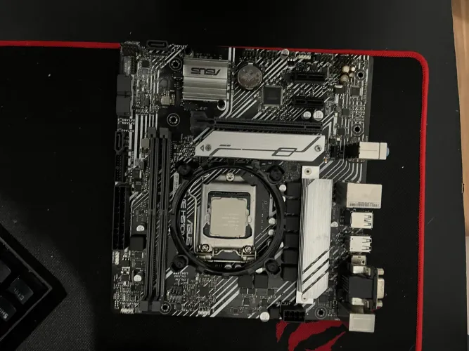 Kit upgrader i5 10400f + placa H510M