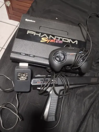Vendo Phantom gradiente dois cartuchos dois controles e arminha....