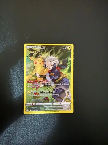 Carta Pokémon Pikachu Lost Origin, em inglês