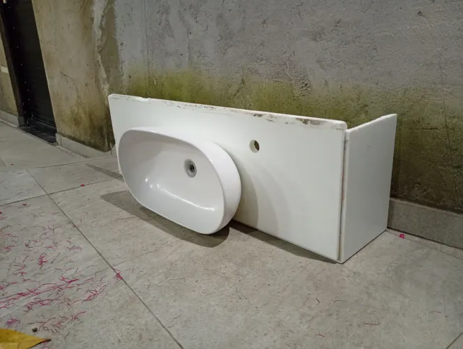 Balcão de pia para banheiro com cuba excelente Granito Branco Absoluto