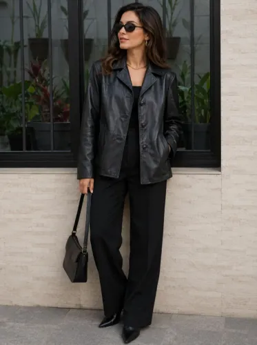 Jaqueta Blazer de Couro Legítimo Feminino