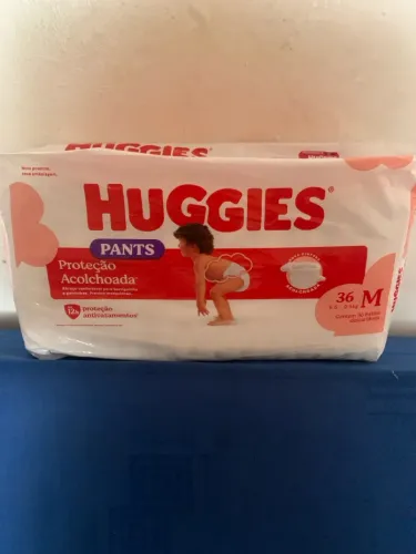 Fralda Huggies tamanho M 