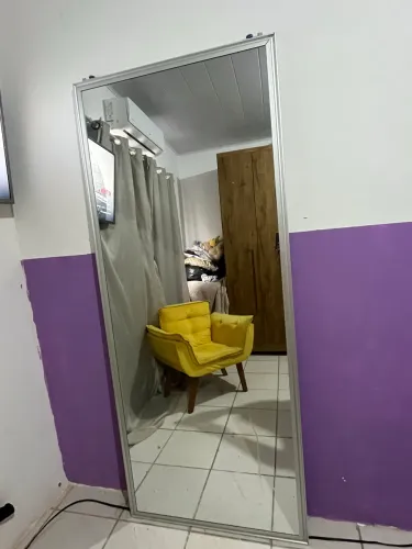 Vende-se porta espelho em bom estado