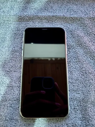iPhone 11 128 GB funcionando tudo 