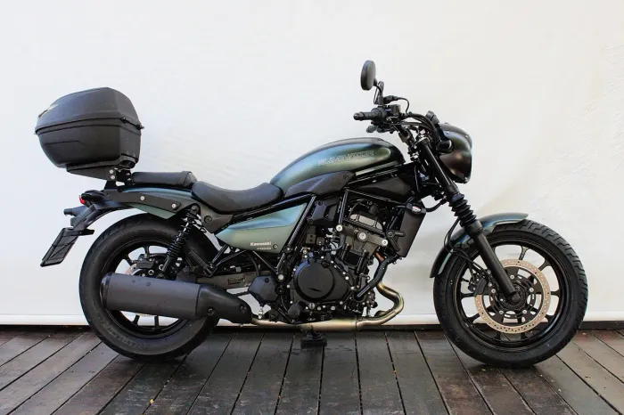 KAWASAKI ELIMINATOR 500 SE