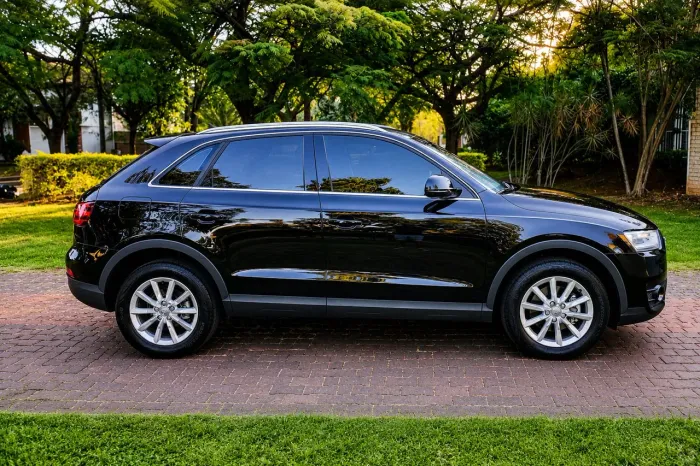 Audi Q3 2.0 TFSI Quat. 211/220cv S-tronic 5P 2014