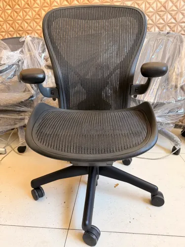 Cadeira herman miller aeron B classica Y completa