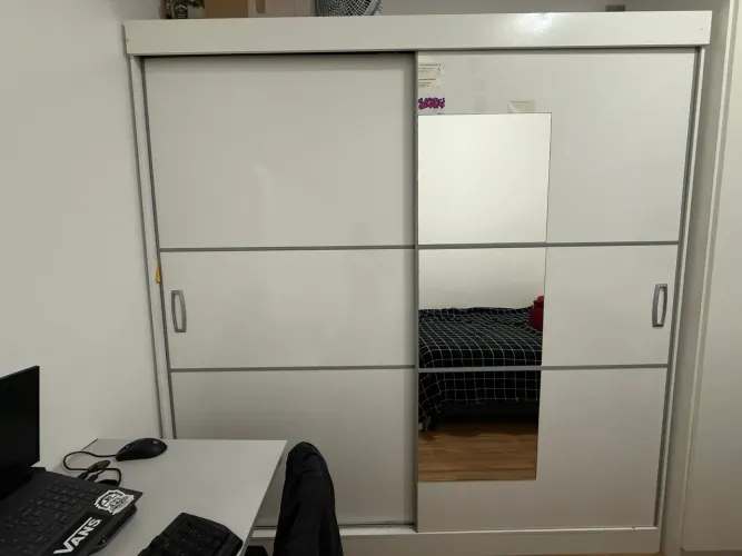 Vendo guarda roupa