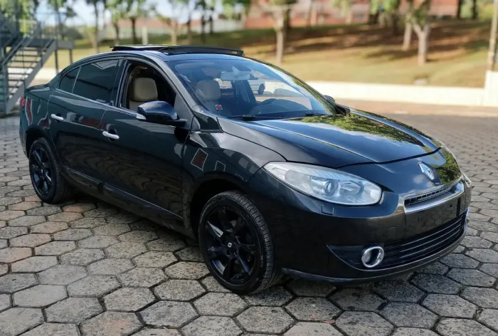 Renault Fluence Sedan Privilège 2.0 16V Flex AUT 2012