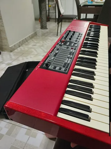 Teclado Nord Electro 3D