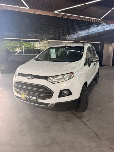 Ford Ecosport Freestyle 1.6 16V Flex 5P 2015