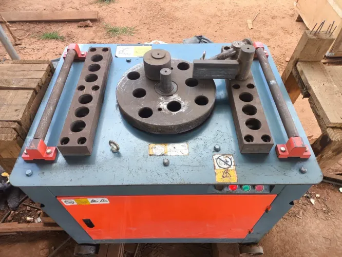 maquina dobra de aço até 32mm