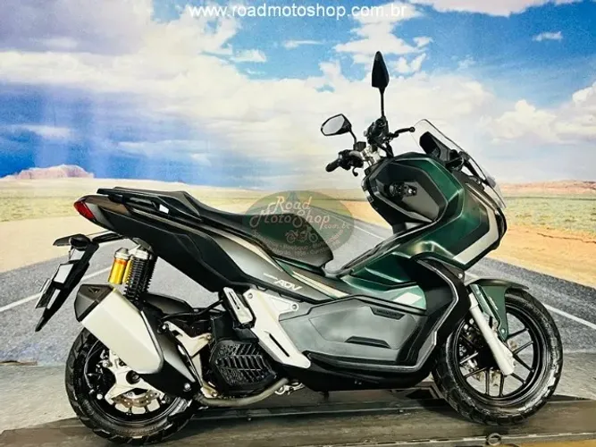 HONDA ADV150- Verde- 2024 -7.283Km