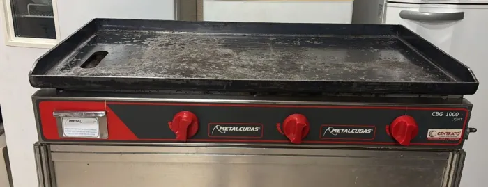 Chapa a Gás Cbg1000 Metalcubas 3 Queimador Semi Nova
