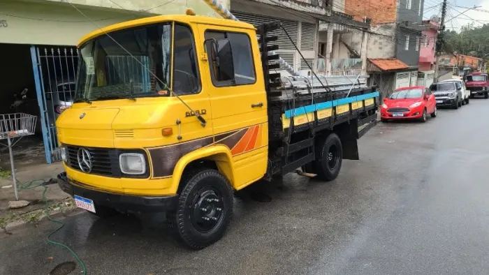Vende-se mercedes-benz 608 85 