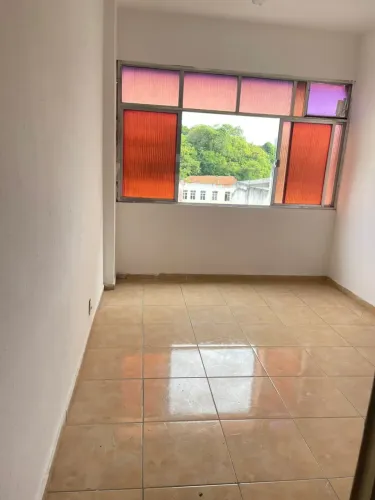 Oportunidade Imperdível: Sala Comercial na Rua Miguel Couto 134
