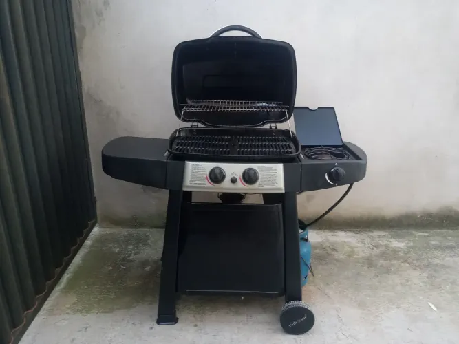 Churrasqueira ( grande oportunidade)