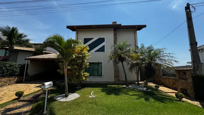 Casa à venda no Condomínio Real Ville em Pindamonhangaba/SP.