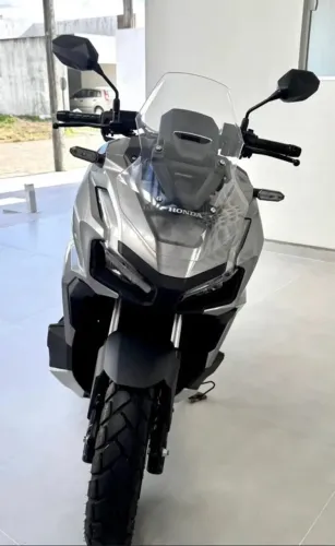Motocicleta Honda ADV 160 2026