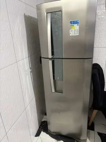 Geladeira eletrolux inox