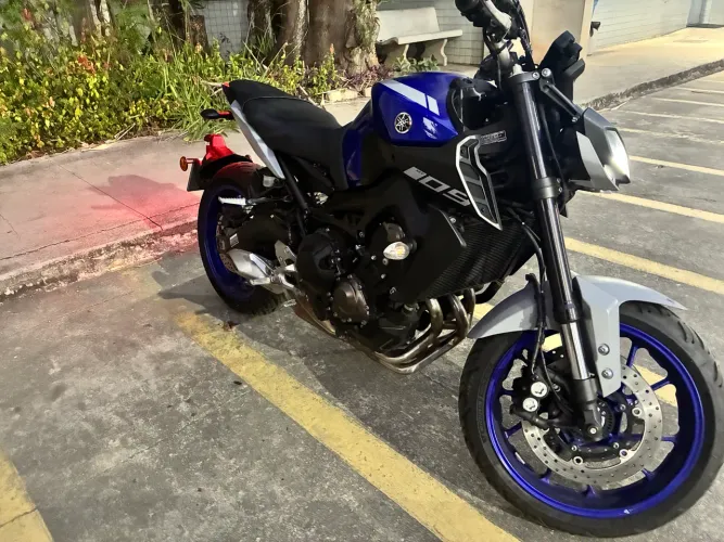 MT09 