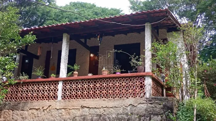 Chácara à venda para investidores, ou para quem busca qualidade de vida! Barreira, Guapimi