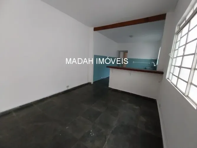 Casa de Vila charmosa e pronta para morar na Vila Madalena ? A poucos passos do metrô!