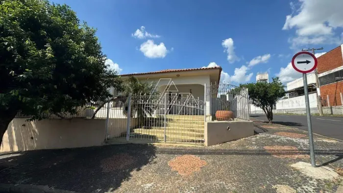 Casa Comercial 3 Dorms (1 Suíte) Venda Fragata Marília/SP