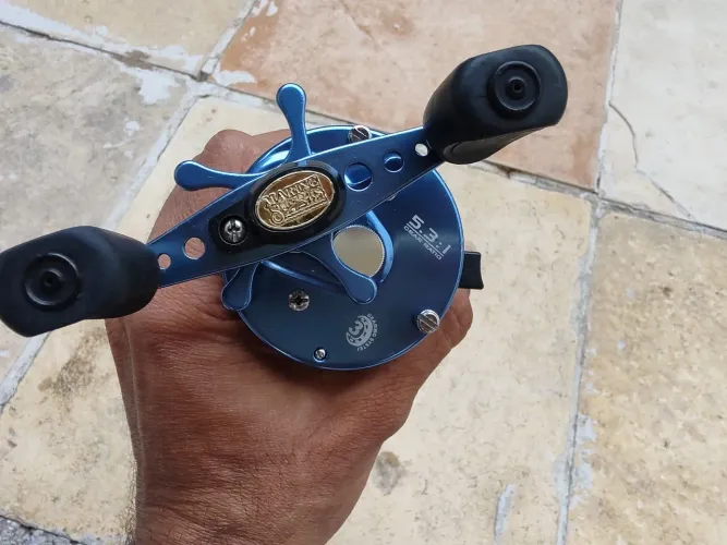 Carretilha Pesca Marine Sports Caster ca 400 esquerda