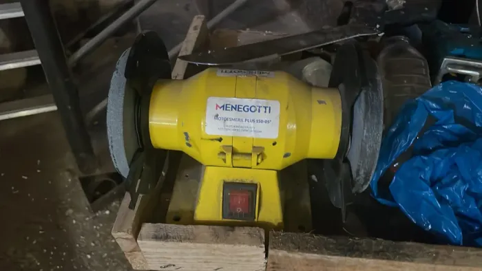 Esmeril bivolt
