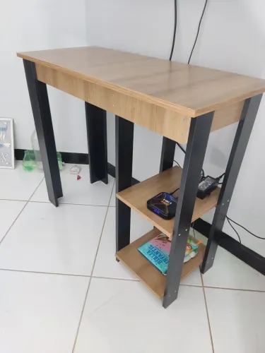 Mesa de tarefas para criança 