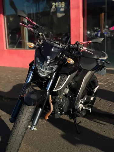 FZ25/YAMAHA