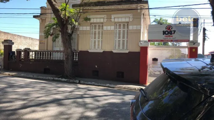 Casa à venda, Praça Conde de Parnaiba - Centro - Itu/SP