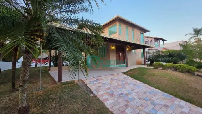 Casa com 4 dormitórios à venda, 290 m² por R$ 1.890.000,00 - Condomínio Jardins da Lagoa -