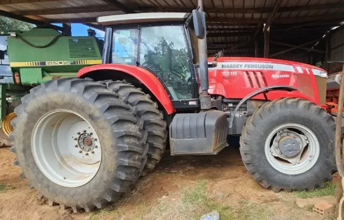 Trator Massey Ferguson 7318