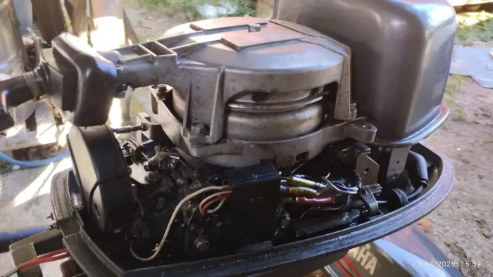 Motor popa Yamaha 4 HP 2010