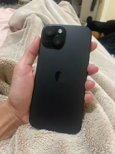 iPhone 15 128GB